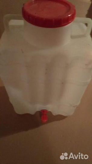 Пластиковый бидон с краном 15 л