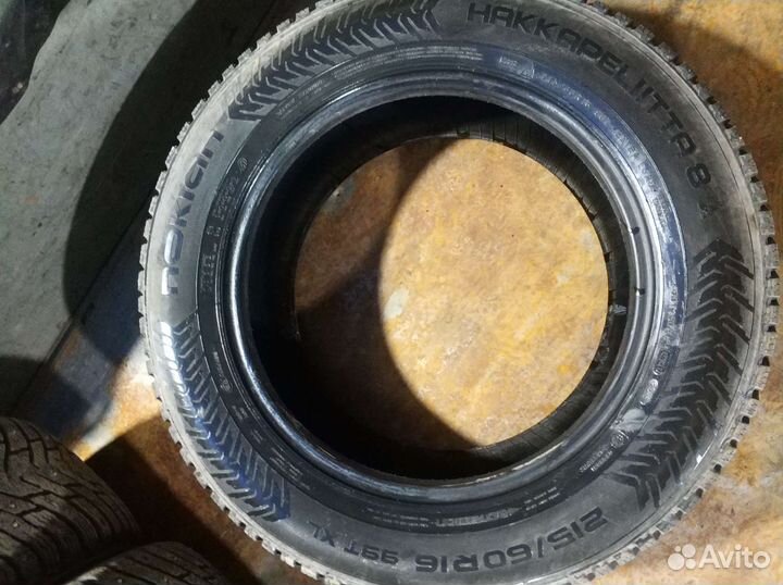 Nokian Tyres Hakkapeliitta 8 215/60 R16