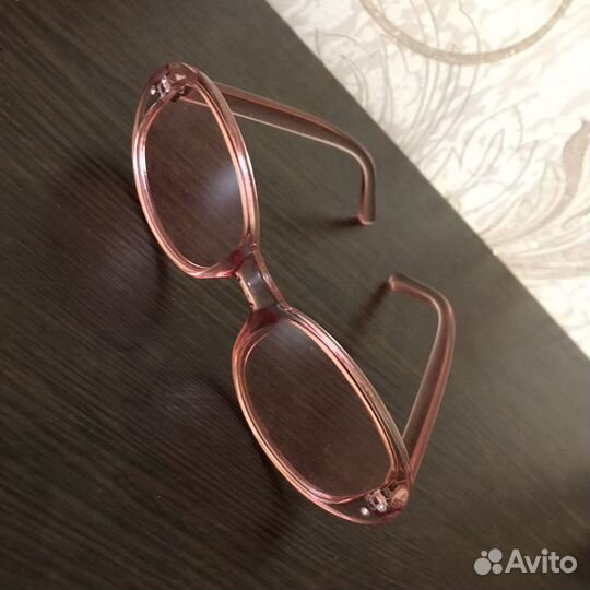 Розовые очки