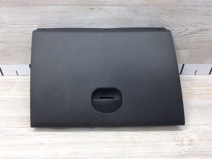 Крышка (дверца) бардачка Renault Arkana пробег 46