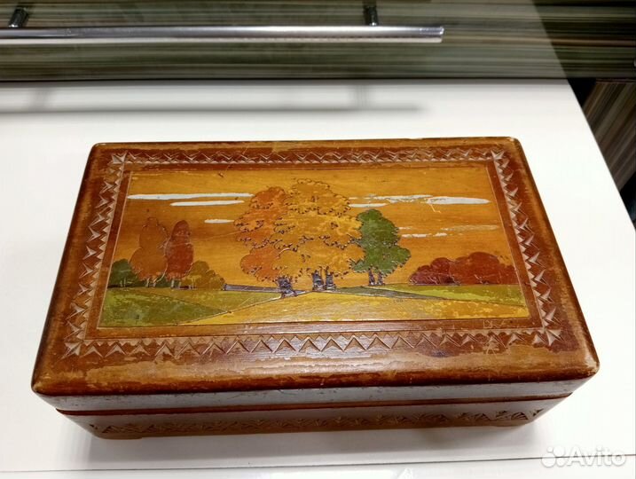 Шкатулка деревянная, резная, ручная работа