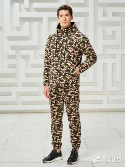 Новый флисовый костюм 46 р