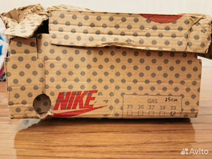 Кроссовки Nike 39 размер, 25см стелька