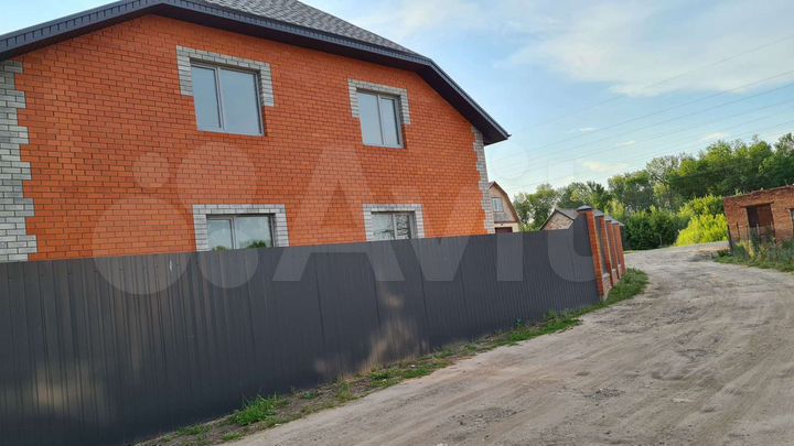 Дом 217,2 м² на участке 18,6 сот.