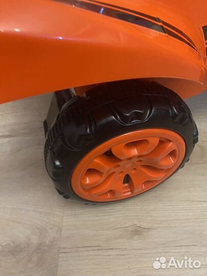 Машинка-каталка