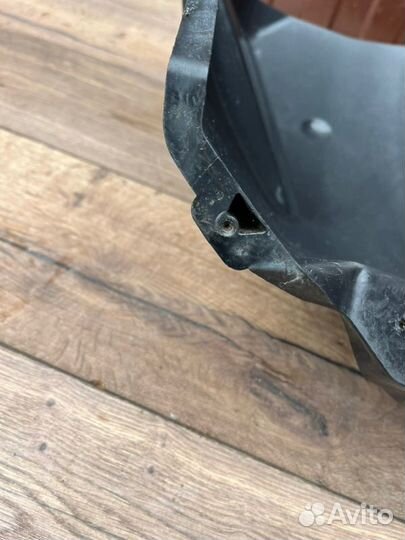 Подкрылок задний левый Nissan Terrano D10 H4M 438