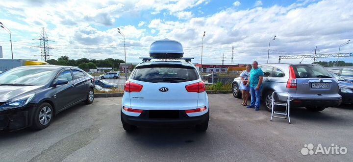 Универсальный бокс на крышу автомобиля