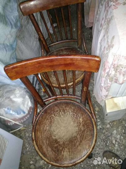 Стулья