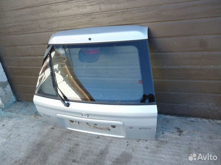 Крышка багажника Mazda 323 купе мазда 323