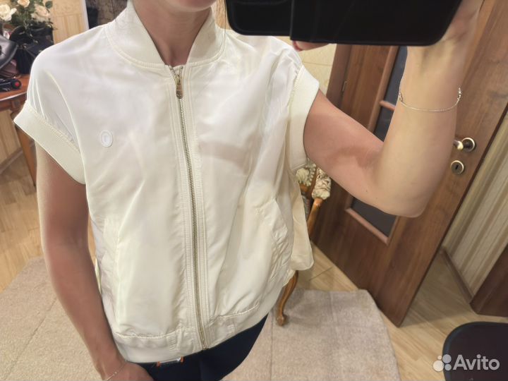 Кофта на замке Trusssrdi оригинал новая