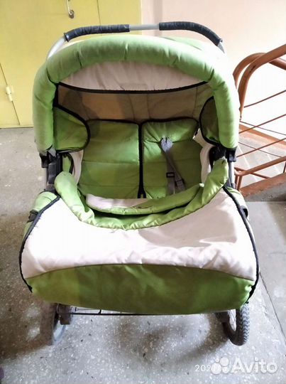 Коляска для двойни, сломано крепление капюшона