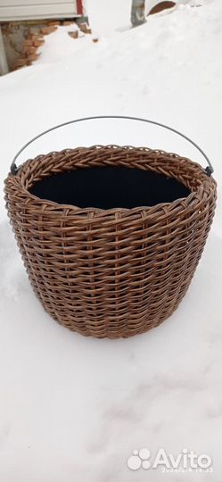 Кашпо из ротанга
