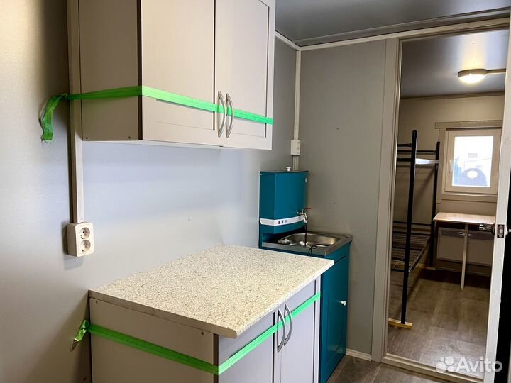 21 Вагон на санях, жилая бытовка, модуль на санях