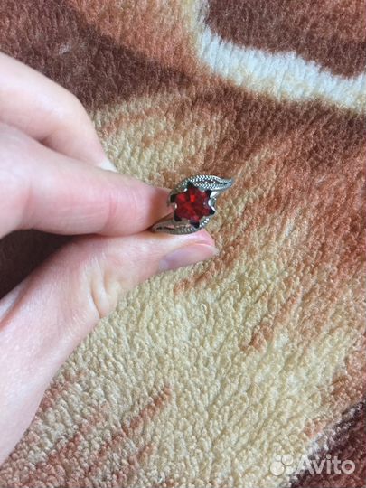 Серебряное кольцо