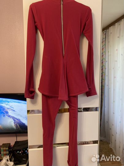 Тренировочный костюм для фигурного катания