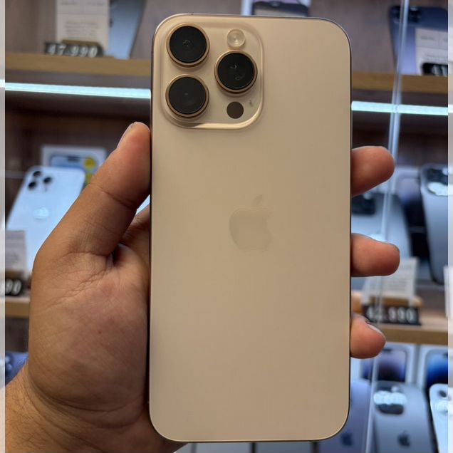 iPhone 16 Pro Max, 256 ГБ, SIM + eSIM