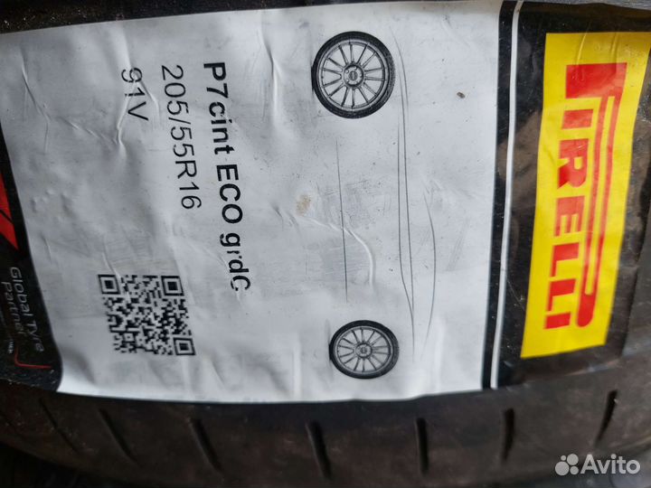 Pirelli Cinturato P1 205/55 R16