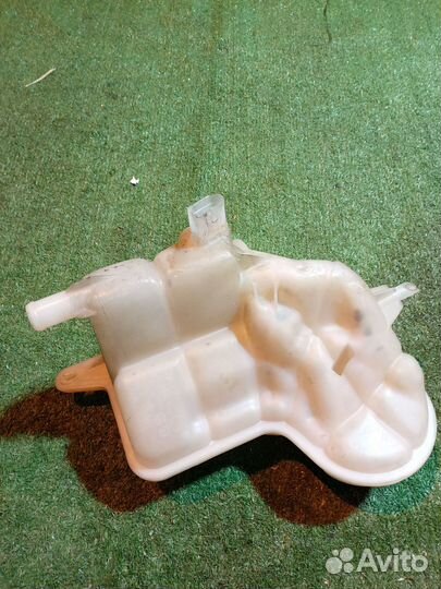 Бачок расширительный Audi A6 C6 4F2