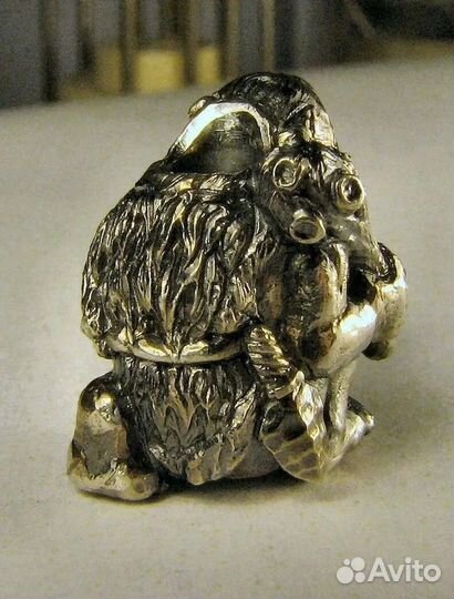 Темляк Брелок Первобытный Человек Неандерталец