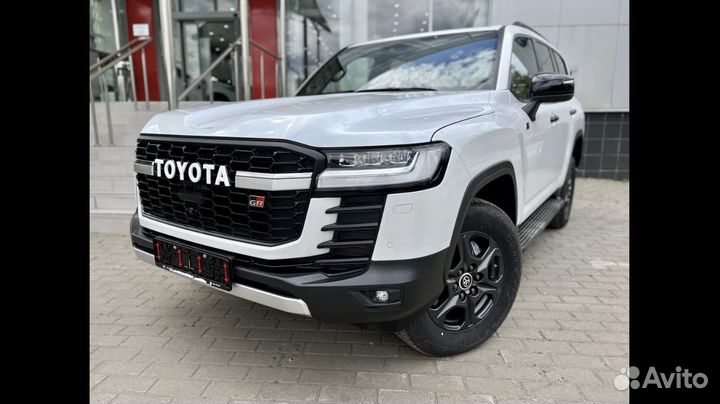 Бампер передний Toyota Land Cruiser 300 GR Sport