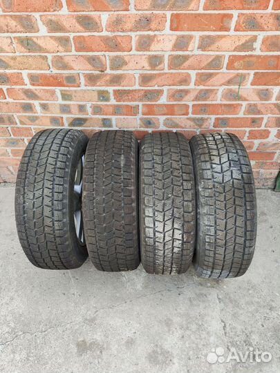 Sailun Ice Blazer Arctic SUV 215/60 R17