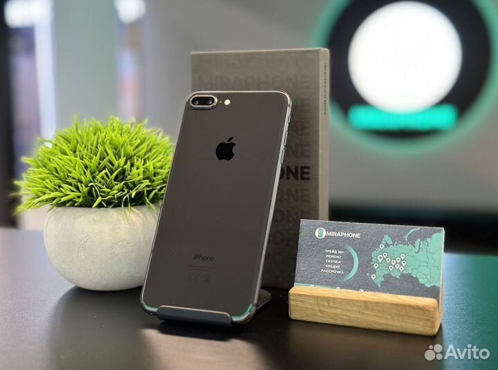 iPhone 8 Plus, 64 ГБ