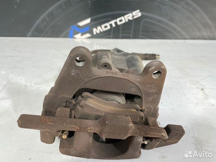 Суппорт задний левый Audi A6 C6 BDW 2005