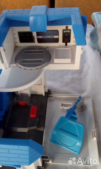 Космическая станция R