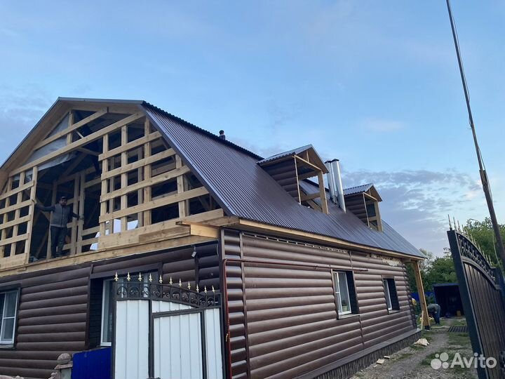 Бригада строителей