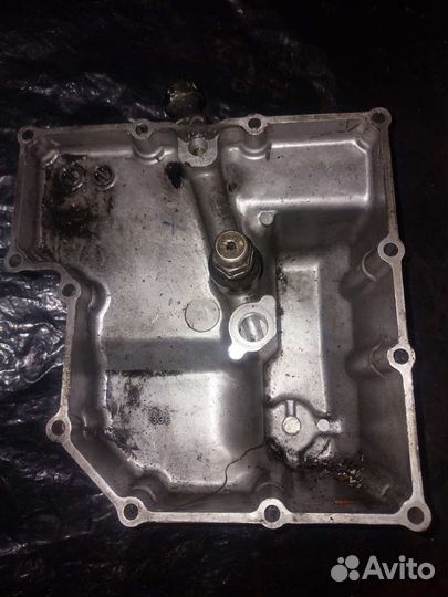 Поддон Suzuki bandit gsf400 rf400 gsxr400