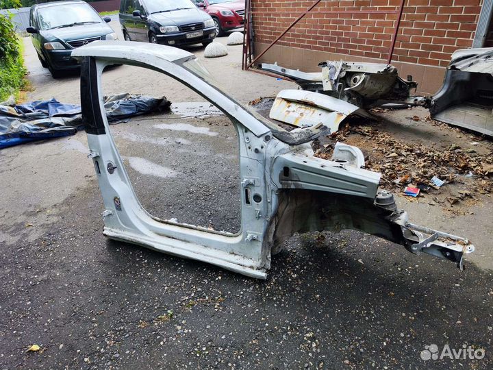 Проем двери правый и лонжерон polo sedan 2012