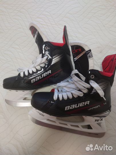 Хоккейные коньки bauer