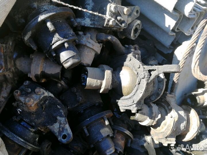 Поворотный кулак УАЗ