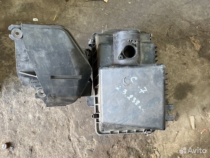 Корпус воздушного фильтра Мазда Сх-7 Cx7