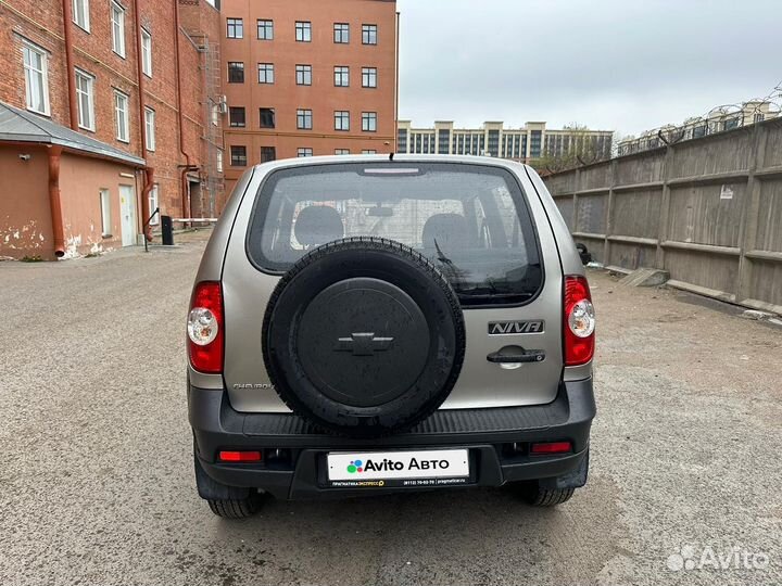 Chevrolet Niva 1.7 МТ, 2010, 65 000 км