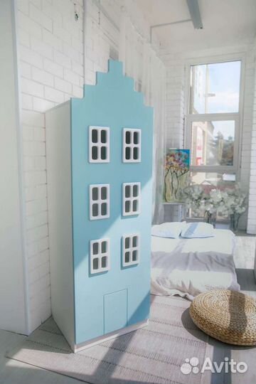 Шкаф Домик с окошками.Бесплатная доставка