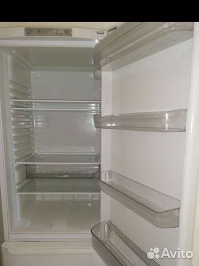 Холодильник ariston бу