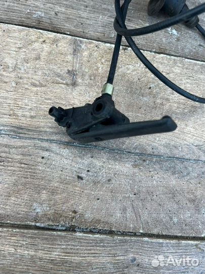 Трос открывания капота Peugeot 206 206 1.4 2008