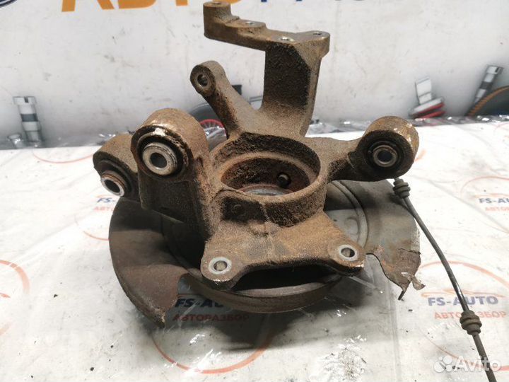 Кулак задний правый Ssangyong Action New 2.0