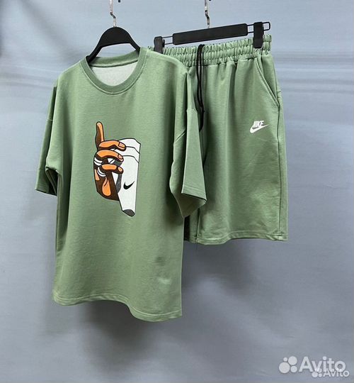 Костюм спортивний Nike стакан