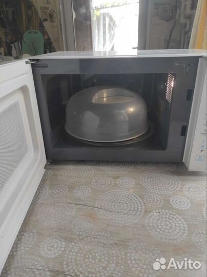 Микроволновая печь Midea