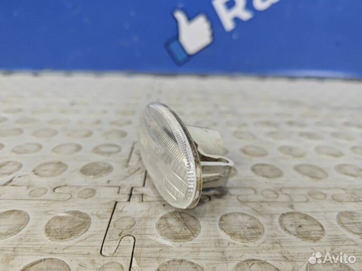 Повторитель поворота Nissan Terrano