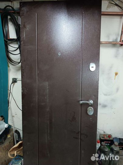 Дверь входная