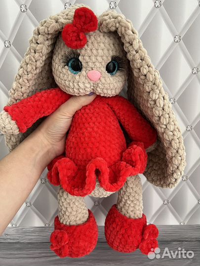 Вязаная игрушка Зайка ручной работы