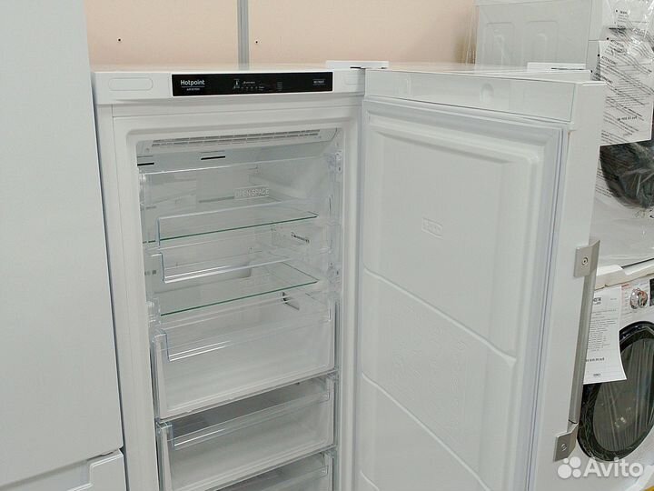 Морозильная камера Hotpoint Ariston
