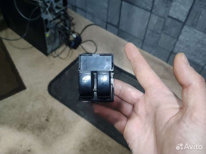 Блок управления стеклоподъемником лачетти