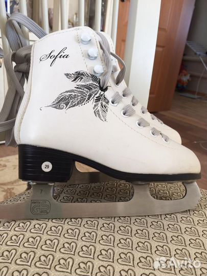 Коньки для девочки р. 29