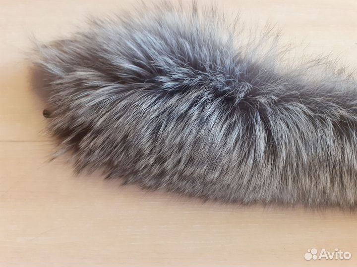 Меховой воротник чернобурка