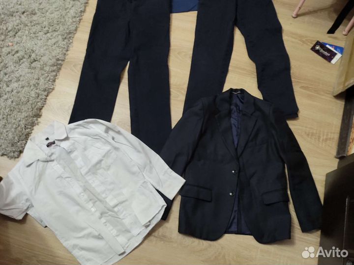 Школьный костюм