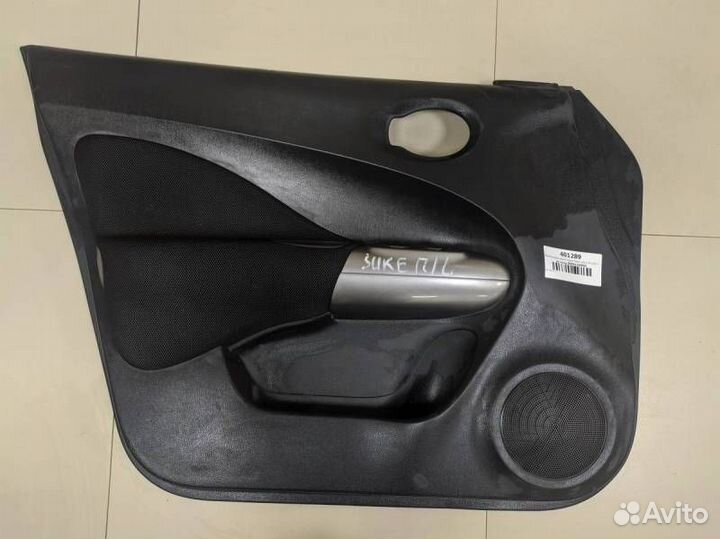 Обшивка двери передней левой Nissan Juke F15 2011